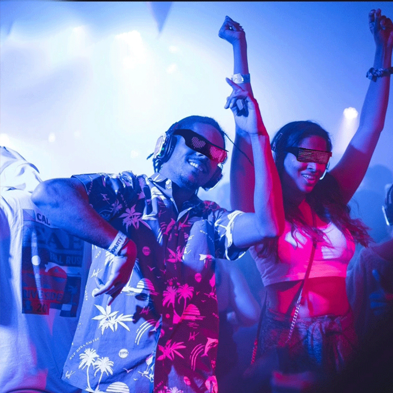 LEDsLook™ | Neonfarvede solbriller med Smilys